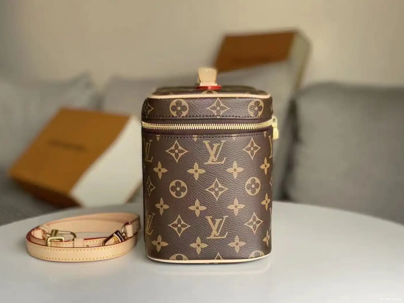 BAG MAKE LV CUSTOM UP VANITY 0503